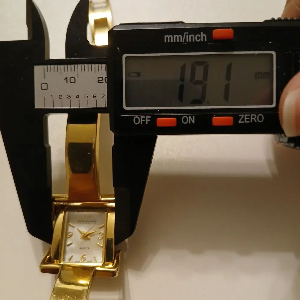 VTG 90s Joan Rivers Classics Gold Tone MOP Dial Quartz Bangle Women's Watch 19mm